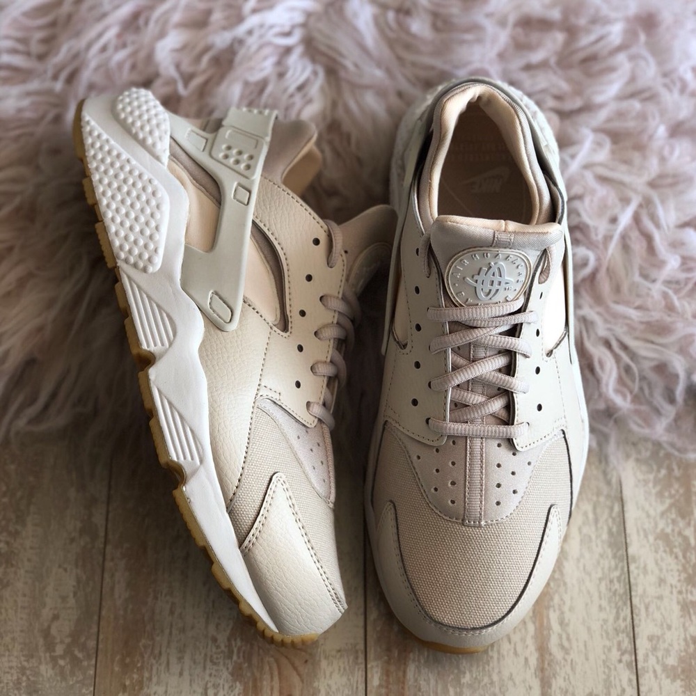 NWT Nike huarache run Rare - Picture 3 of 8